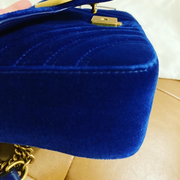 SOLD Gucci Marmont Mini - Picture 2 of 10